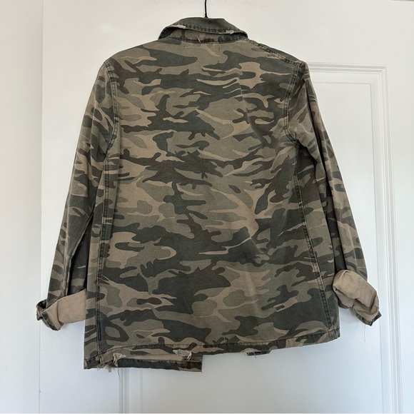 Mustard Seed (S) Green Camo Button Up Utility Chore Jacket: Boutique, Camoflauge - Picture 4 of 4